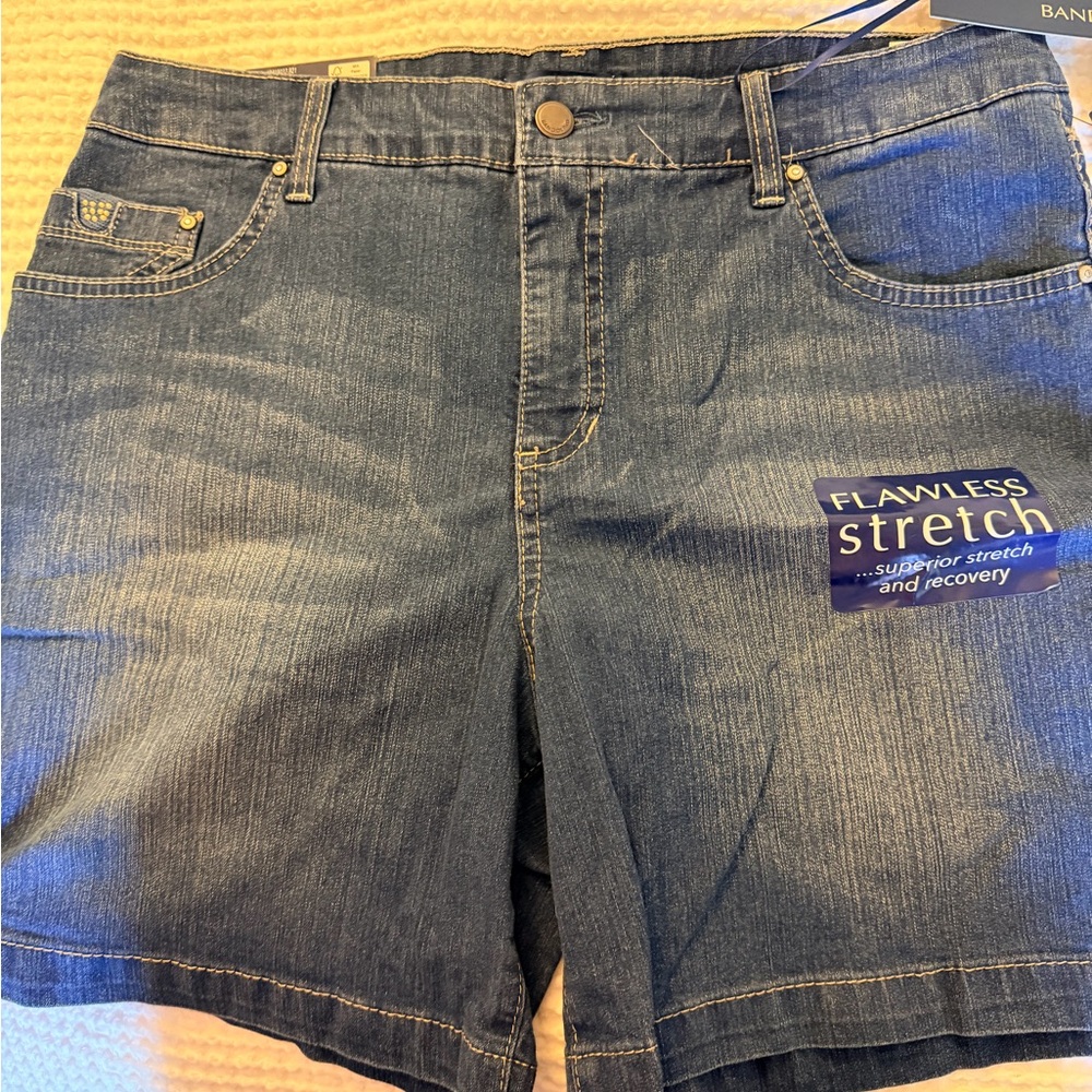 Bandolino Flawless Stretch Jean Shorts - Dark Blue
